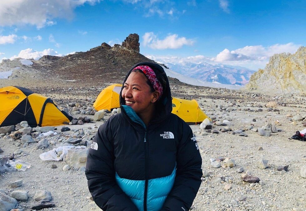 Najmłodsza kobieta na K2 i historia o tym, jak zostać przewodniczką wysokogórską…